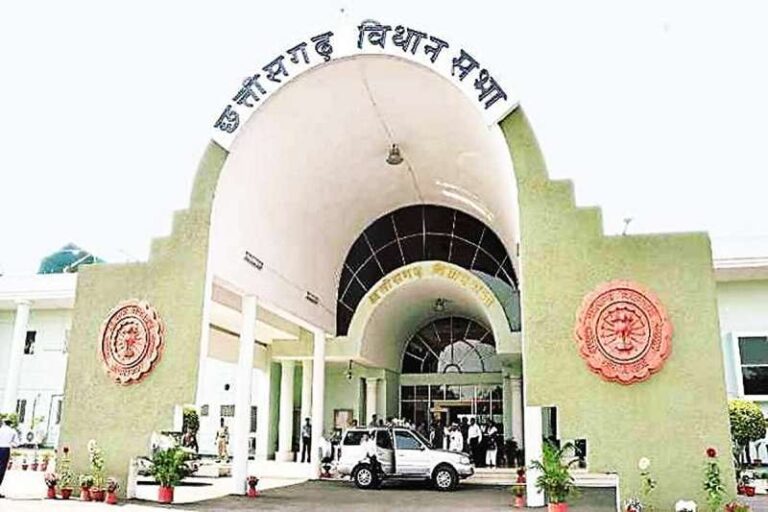 नेता प्रतिपक्ष महंत द्वारा बारदाना खरीदी में भ्रष्टाचार के आरोप को खाद्य मंत्री ने किया खारिज, नाराज विपक्ष ने किया वाकआउट नेता प्रतिपक्ष महंत द्वारा बारदाना खरीदी में भ्रष्टाचार के आरोप को खाद्य मंत्री ने किया खारिज, नाराज विपक्ष ने किया वाकआउट