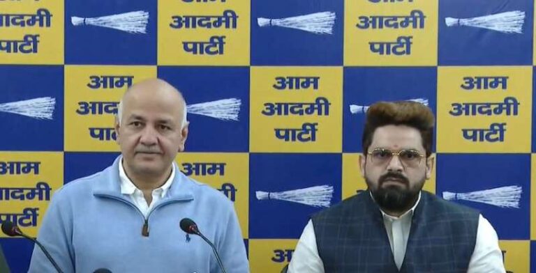 दिल्ली विधानसभा चुनाव 2025 से पहले भाजपा को बड़ा झटका, प्रवेश रतन ने आम आदमी पार्टी जॉइन की