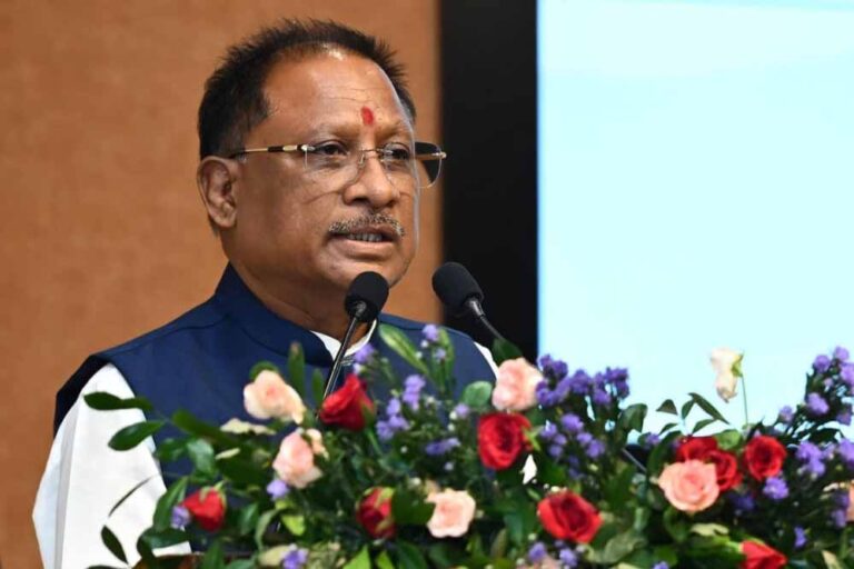 हमारा लक्ष्य राज्य के सभी आवासहीन परिवारों को प्रधानमंत्री आवास योजना के तहत पक्के मकान उपलब्ध कराना है – मुख्यमंत्री विष्णुदेव साय हमारा लक्ष्य राज्य के सभी आवासहीन परिवारों को प्रधानमंत्री आवास योजना के तहत पक्के मकान उपलब्ध कराना है – मुख्यमंत्री विष्णुदेव साय