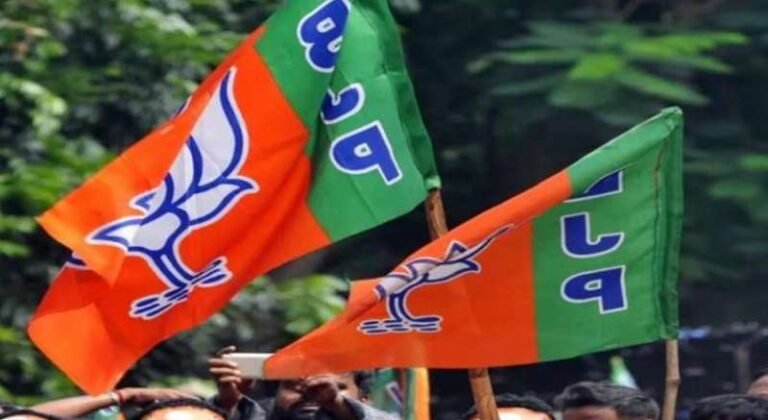 भाजपा संगठन चुनाव में तेज हुई प्रक्रिया, जगदलपुर नगर मंडल को दो भागों में बांटा गया भाजपा संगठन चुनाव में तेज हुई प्रक्रिया, जगदलपुर नगर मंडल को दो भागों में बांटा गया