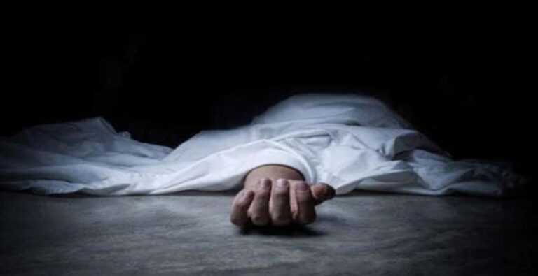 महाकालेश्वर मंदिर में दर्दनाक हादसा, महिला का मशीन में दुपट्टा फंसने से मौत महाकालेश्वर मंदिर में दर्दनाक हादसा, महिला का मशीन में दुपट्टा फंसने से मौत