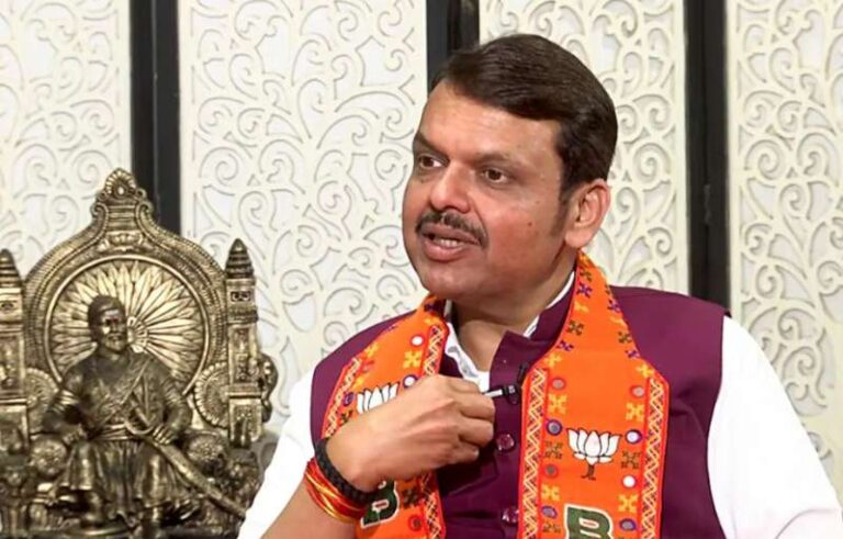 देवेंद्र फडणवीस के नेतृत्व वाली सरकार ने किया महाराष्ट्र विधानसभा में विश्वास मत हासिल देवेंद्र फडणवीस के नेतृत्व वाली सरकार ने किया महाराष्ट्र विधानसभा में विश्वास मत हासिल