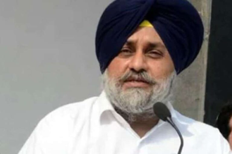 नगर निगम चुनाव: अकाली दल ने नामांकन के अंतिम दिन 55 वॉर्डों के लिए उम्मीदवारों की सूची जारी की नगर निगम चुनाव: अकाली दल ने नामांकन के अंतिम दिन 55 वॉर्डों के लिए उम्मीदवारों की सूची जारी की