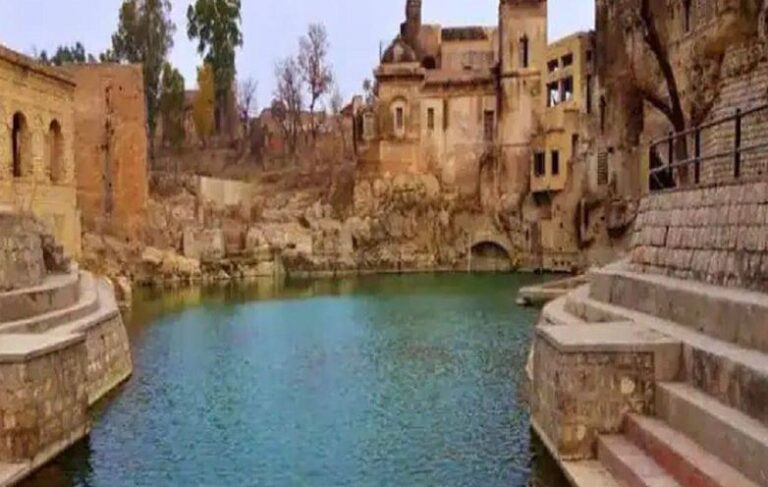 72 भारतीय श्रद्धालुओं का जत्था पाकिस्तान के श्री कटासराज धाम के लिए हुआ रवाना