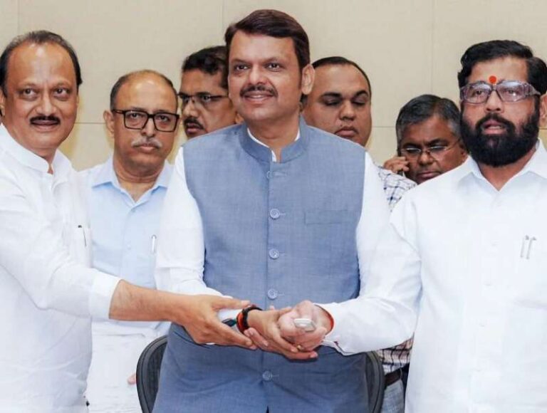  महाराष्ट्र में मुख्यमंत्री को लेकर पिक्चर अभी बाकी……….. 