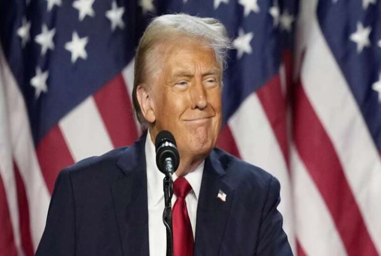 शपथ के पहले ट्रंप को मिला अरबों का नजराना शपथ के पहले ट्रंप को मिला अरबों का नजराना