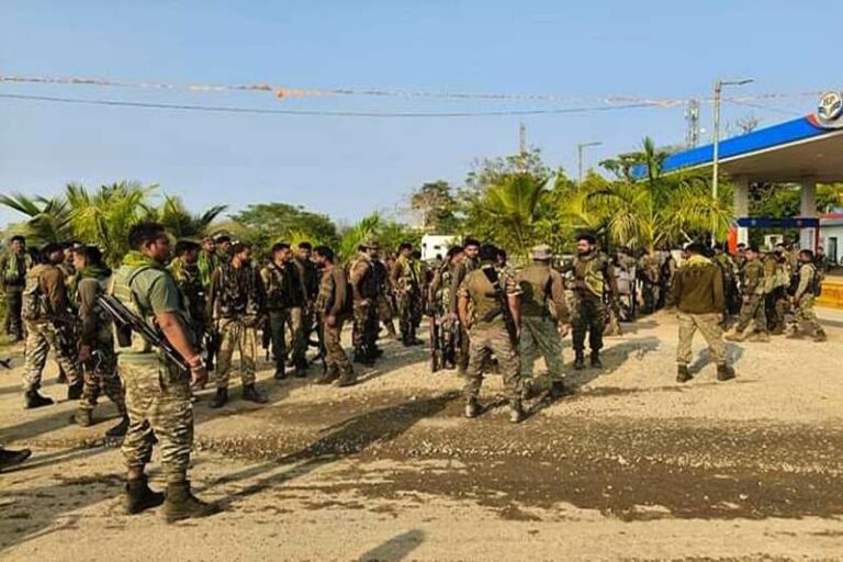 बीजापुर में सुरक्षाबलों को मिली बड़ी कामयाबी, मारे गए 12 नक्सलियों के शव बरामद