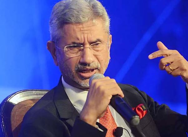 डोनाल्ड ट्रंप के शपथ ग्रहण समारोह में शामिल होंगे विदेश मंत्री एस. जयशंकर डोनाल्ड ट्रंप के शपथ ग्रहण समारोह में शामिल होंगे विदेश मंत्री एस. जयशंकर