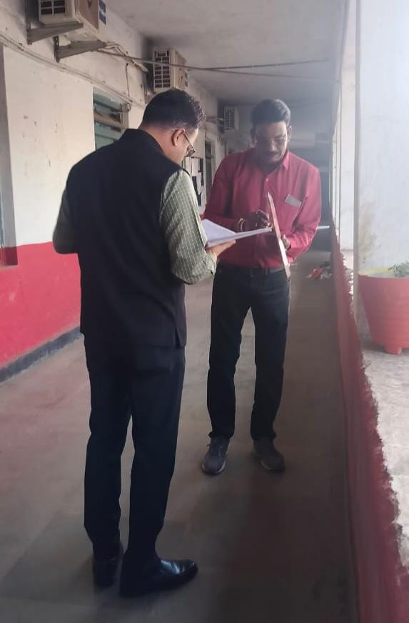 संचालक, तकनीकी शिक्षा एवं रोजगार ने भिलाई आईटीआई का किया औचक निरीक्षण संचालक, तकनीकी शिक्षा एवं रोजगार ने भिलाई आईटीआई का किया औचक निरीक्षण