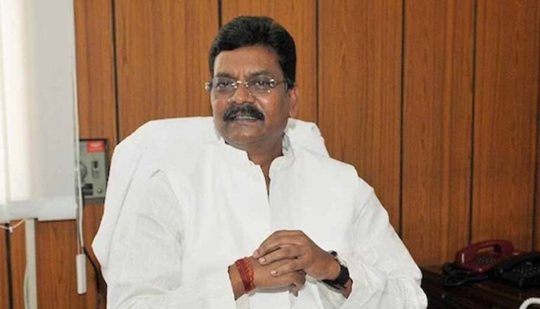 नगरीय निकाय और पंचायत चुनाव समय पर कराने नेता प्रतिपक्ष चरणदास महंत ने राज्य निर्वाचन आयोग को लिखा पत्र