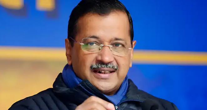 केजरीवाल भी पीएम मोदी की तरह ही झूठे वादे की रणनीति पर अमल करते हैं केजरीवाल भी पीएम मोदी की तरह ही झूठे वादे की रणनीति पर अमल करते हैं