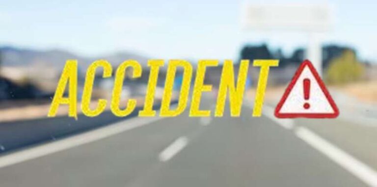 दिल्ली के स्वरूप नगर में तेज रफ्तार ट्रक ने बाइक सवारों को मारी टक्कर, दो की मौके पर मौत