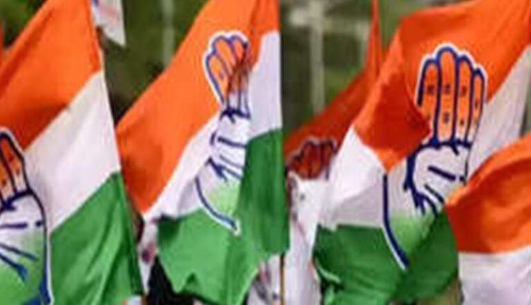 दिल्ली विधानसभा चुनाव से पहले कांग्रेस को सहयोगियों से डबल झटका दिल्ली विधानसभा चुनाव से पहले कांग्रेस को सहयोगियों से डबल झटका