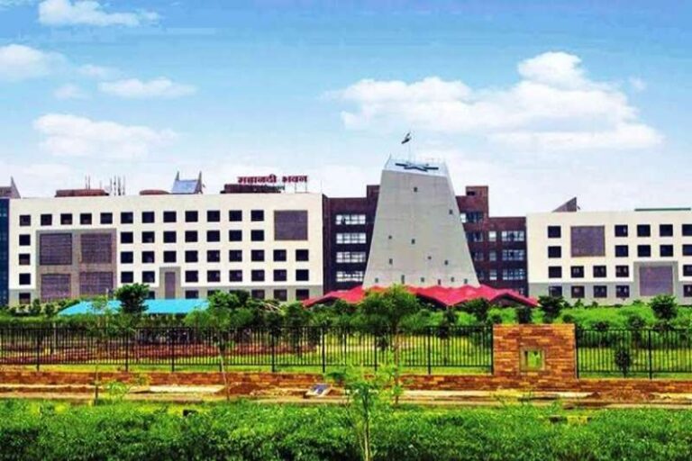 छत्तीसगढ़ में राज्य प्रशासनिक सेवा के अधिकारियों का ट्रांसफर, किसे कहां मिली पोस्टिंग? छत्तीसगढ़ में राज्य प्रशासनिक सेवा के अधिकारियों का ट्रांसफर, किसे कहां मिली पोस्टिंग?