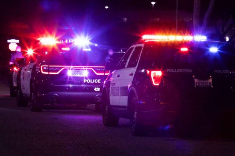 बंगाल के अस्पताल में हिंसा, डॉक्टरों और पुलिसकर्मियों पर जानलेवा हमला