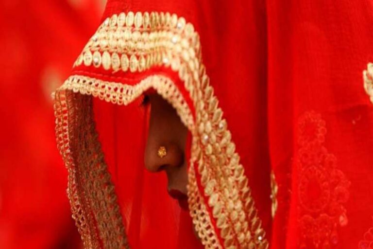 बहू की वर्जिनिटी पर उठाए सवाल, मृत बेटी के DNA टेस्ट का भी दबाव बनाया, घरेलू हिंसा का केस दर्ज