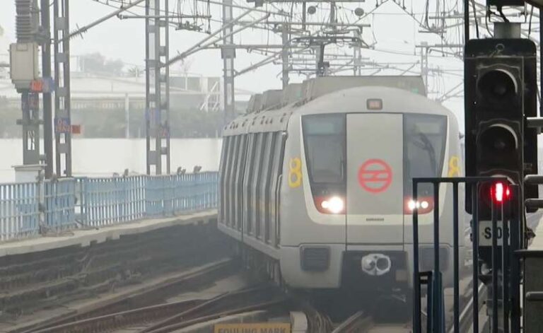 DMRC गणतंत्र दिवस के लिए दिल्ली मेट्रो की सेवाएं सुबह 3:00 बजे से करेगी शुरू