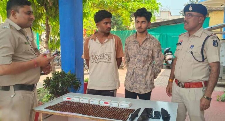 गरियाबंद में 590 नग नाइट्रोटेन टेबलेट के साथ 2 आरोपी गिरफ्तार