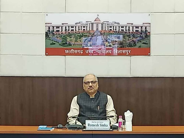 वनांचल एवं सुदूर क्षेत्रों में न्याय व्यवस्था सुदृढ़ करने की दिषा में अंबागढ़ चैकी में फास्ट ट्रैक कोर्ट का प्रारंभ होना महत्वपूर्ण कदम : रमेष सिन्हा