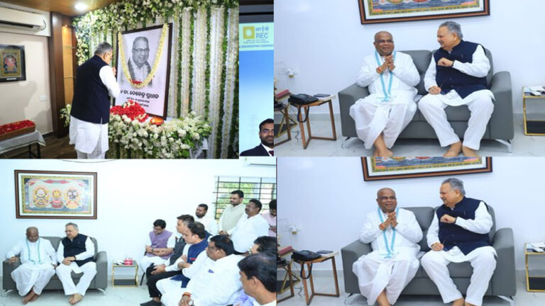 पूर्व CM रमन सिंह ने आज पूर्व केंद्रीय मंत्री डॉ. देबेंद्र प्रधान जी के निधन पर अपनी गहरी संवेदना प्रकट की