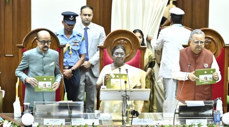 CG News: छत्तीसगढ़ विधानसभा के रजत जयंती समारोह में सीएम साय ने कहा- लोकतांत्रिक परंपराओं की मिसाल है छत्तीसगढ़ विधानसभा… CG News: छत्तीसगढ़ विधानसभा के रजत जयंती समारोह में सीएम साय ने कहा- लोकतांत्रिक परंपराओं की मिसाल है छत्तीसगढ़ विधानसभा…