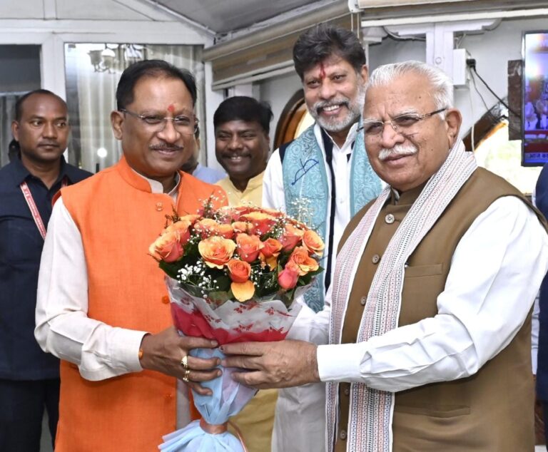 CG News: मुख्यमंत्री विष्णु देव साय से केन्द्रीय आवास और शहरी विकास मंत्री मनोहर लाल खट्टर ने सौजन्य मुलाकात की…