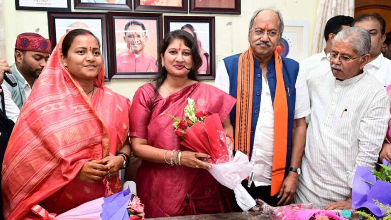 रायपुर : डॉ. वर्णिका शर्मा ने छत्तीसगढ़ बाल अधिकार संरक्षण आयोग के अध्यक्ष का पदभार ग्रहण किया