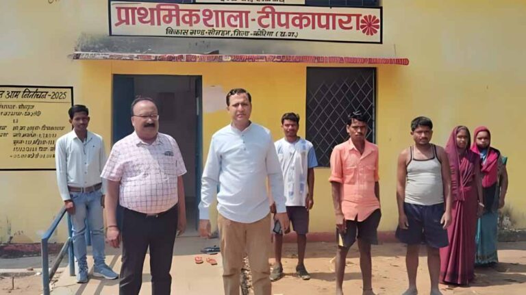 विद्यालयों में लापरवाही बरतने  का नतीजा, एक प्रधानपाठक निलंबित, तीन शिक्षकों को नोटिस