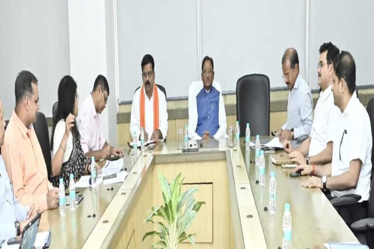 रायपुर : मुख्यमंत्री विष्णुदेव साय ने पंचायत एवं ग्रामीण विकास विभाग के कार्यों की गहन समीक्षा की