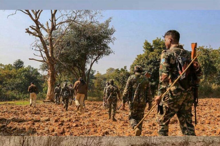 छत्तीसगढ़ और तेलंगाना की सीमा पर माओवादियों के खिलाफ सुरक्षा बलों ने बड़ा अभियान शुरू
