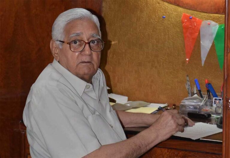 वरिष्ठ पत्रकार और सम्पादक गोविन्दलाल वोरा की स्मृति में लाइब्रेरी का शुभारंभ