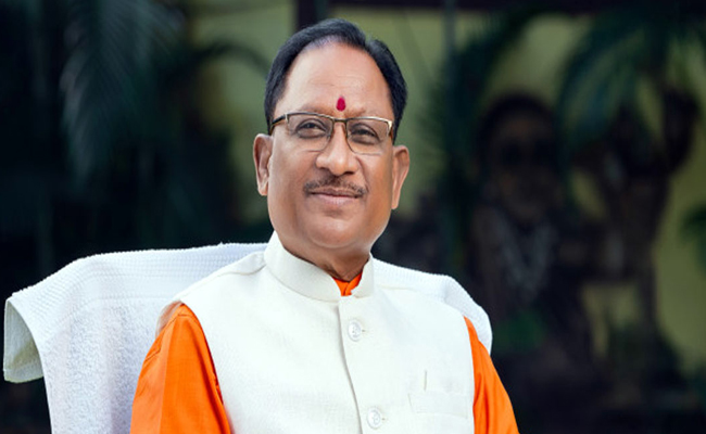 मुख्यमंत्री श्री विष्णु देव साय ने छत्रपति शिवाजी महाराज की पुण्यतिथि पर उन्हें किया नमन