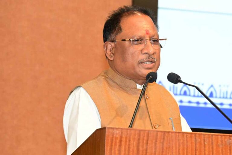 रायपुर : कौशल विकास ही स्थायी रोजगार का आधार : मुख्यमंत्री विष्णु देव साय रायपुर : कौशल विकास ही स्थायी रोजगार का आधार : मुख्यमंत्री विष्णु देव साय