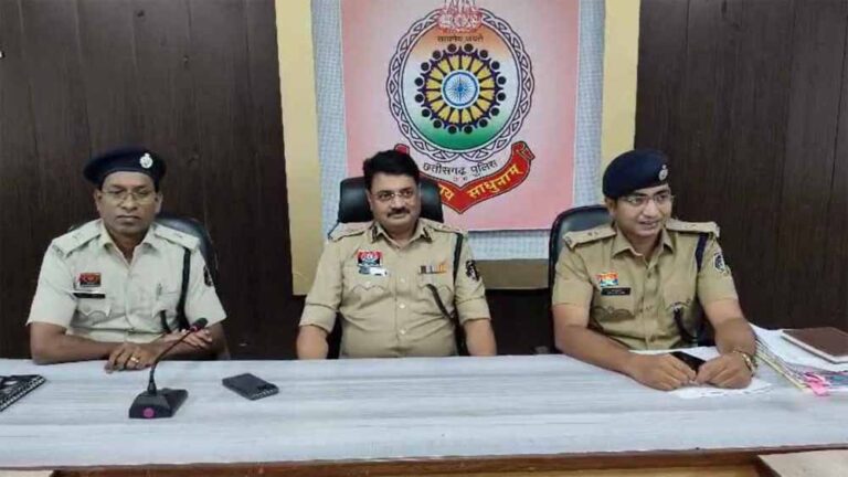 सर्पदंश मुआवजा में बड़ा फर्जीवाड़ा, वकील, डॉक्टर समेत 5 लोगों के खिलाफ एफआईआर