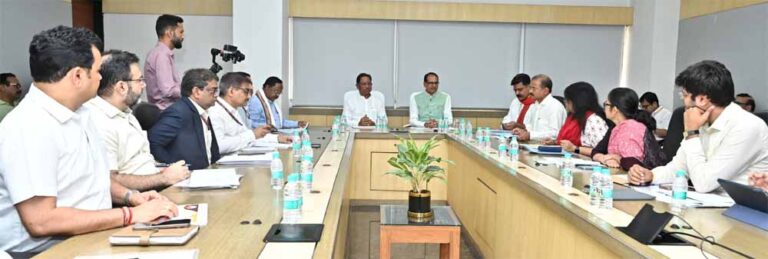 अटल डिजिटल सुविधा केंद्रों की केंद्रीय मंत्री चौहान ने की सराहना: ग्रामीण अर्थव्यवस्था में डिजिटल सशक्तिकरण की दिशा में बताया क्रांतिकारी कदम अटल डिजिटल सुविधा केंद्रों की केंद्रीय मंत्री चौहान ने की सराहना: ग्रामीण अर्थव्यवस्था में डिजिटल सशक्तिकरण की दिशा में बताया क्रांतिकारी कदम