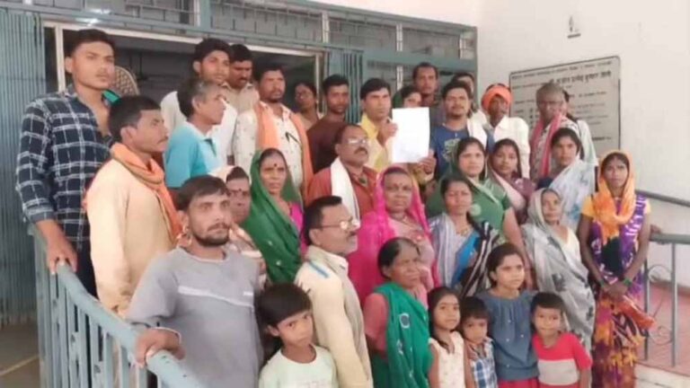 बांस पर निर्भर बांसवार जाति के लोगों को पिछले 10 वर्षों से नहीं मिल पा रहा बांस