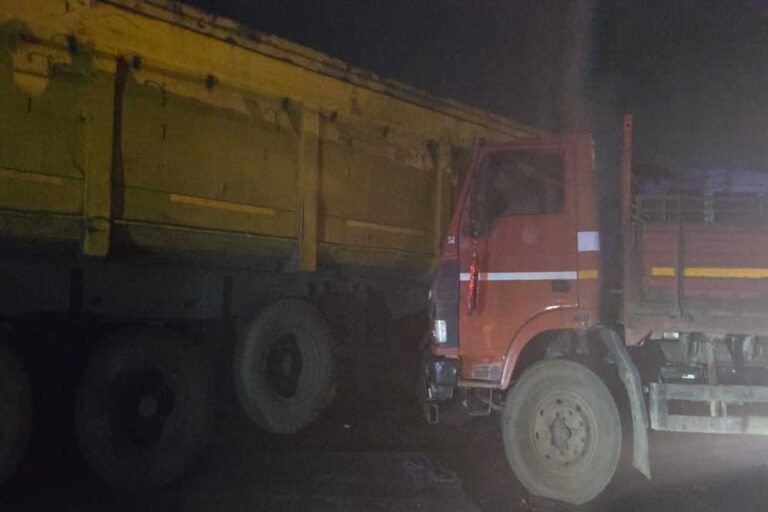 रायपुर-बलौदाबाजार मार्ग पर ट्रक-ट्रेलर की टक्कर, 14 की मौत, टोल से बचने ड्राइवर ने दूसरा रास्ता पकड़ा