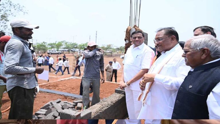 मुख्यमंत्री विष्णु देव साय आज अचानक पहुंचे अछोटी