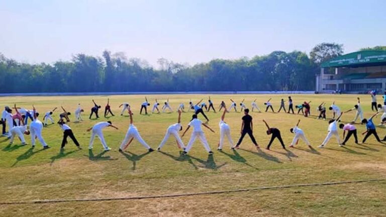 ग्रीष्मकालीन खेल प्रशिक्षण शिविर में विभिन्न खेल गतिविधियों में जुनियर एवं सीनियर वर्ग के खिलाड़ी ले रहे हैं भाग