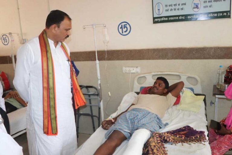 स्वास्थ्य मंत्री श्याम बिहारी जायसवाल एक दिवसीय प्रवास पर पहुंचे कोरबा