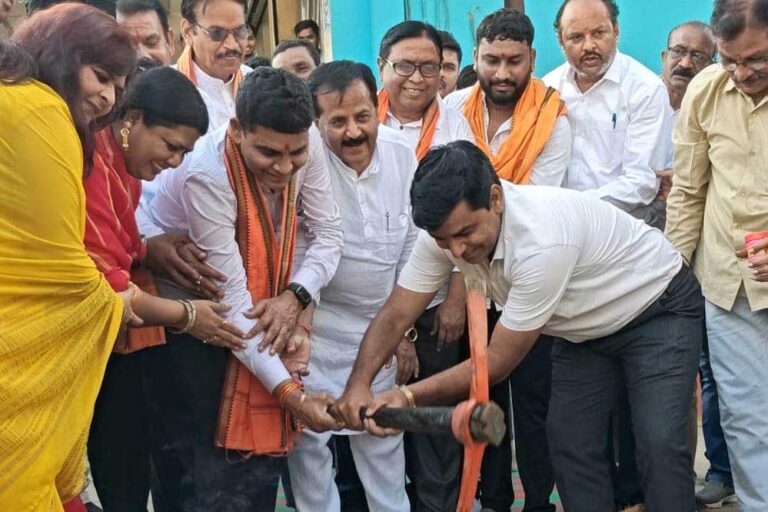 लोगों की समस्या सुनने व निराकरण करने का माध्यम है समाधान शिविर – राजस्व मंत्री वर्मा