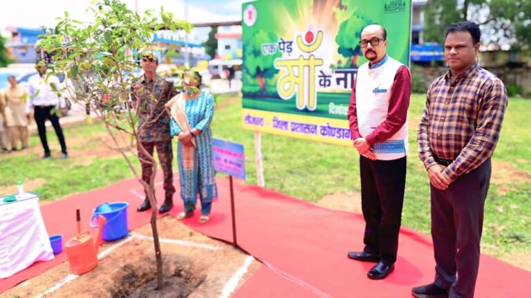 राज्यपाल रमेन डेका ने ‘एक पेड़ माँ के नाम‘ अभियान के तहत किया वृक्षारोपण