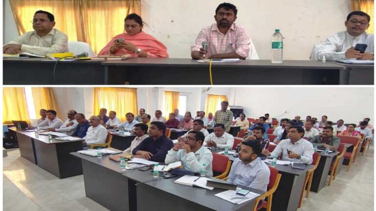 अमृत धारा डीपीआरसी भवन में समय सीमा की बैठक सम्पन्न