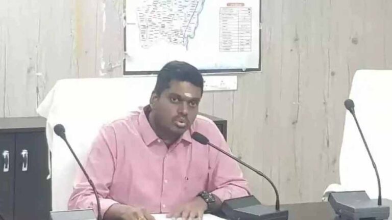 जगदलपुर : जमीन से सम्बंधित प्रकरणों के त्वरित निराकरण हेतु राजस्व और पुलिस की माह में एक बार जरूर हो संयुक्त बैठक-कलेक्टर हरिस एस