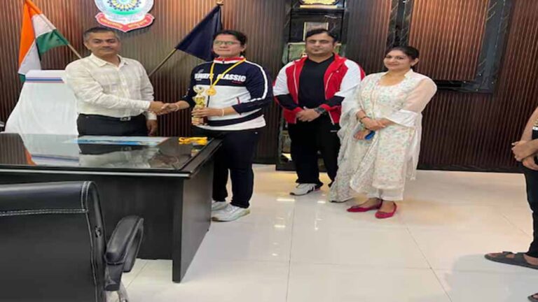 प्रधान आरक्षक ने स्ट्रॉन्ग वुमन ऑफ छत्तीसगढ़ का खिताब जीता, पॉवरलिफ्टिंग में गोल्ड पर जमाया कब्जा