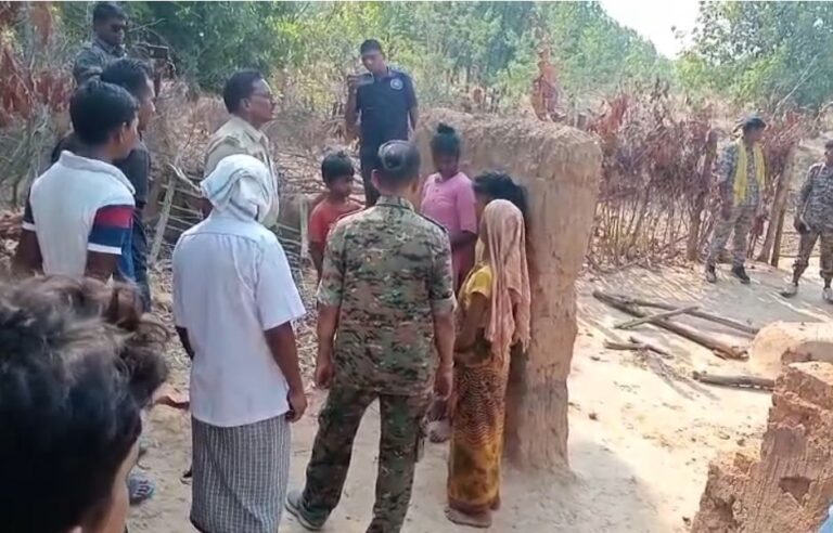 CG NEWS- हाथी का आतंक: जंगली हाथी ने गांव में घुसकर मचाई तबाही, दो महिलाओं की गई जान, एक अस्पताल में भर्ती… ग्रामीणों में दहशत का माहौल….