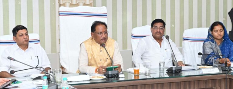 CG News: मुख्यमंत्री विष्णु देव साय ने विकास कार्यों में तेजी लाने और समयबद्ध क्रियान्वयन के दिए निर्देश….