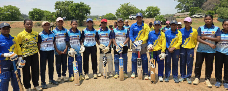 CG News: छत्तीसगढ़  के इस जिले की बेटियों ने क्रिकेट में लहराया परचम, अंडर-15 स्टेट टीम में इचकेला छात्रावास की 9 बालिकाए सलेक्ट, CM साय ने दी बधाई…