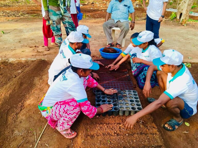 CG News: कृषि एवं पशुपालन की आधुनिक तकनीकों से बदलेगा जीवन: आत्मसमर्पित माओवादियों को मिल रहा रोजगारोन्मुखी प्रशिक्षण…