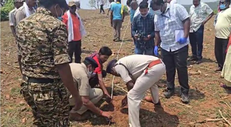 CG में खौफनाक वारदात: प्रेमी के साथ मिलकर युवती ने मंगेतर की कर दी हत्या, कब्र से निकाली गई लाश….